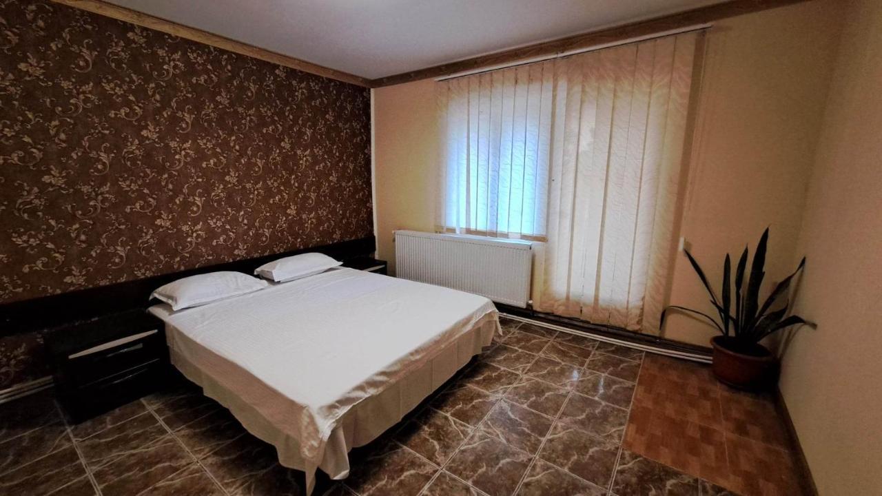 Pensiunea Burciu Salcioara  المظهر الخارجي الصورة